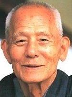 笠智众