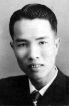父亲李箕仁
