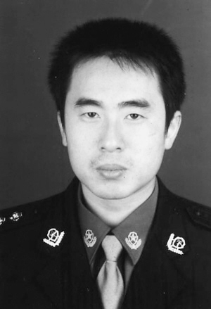 曹泽露