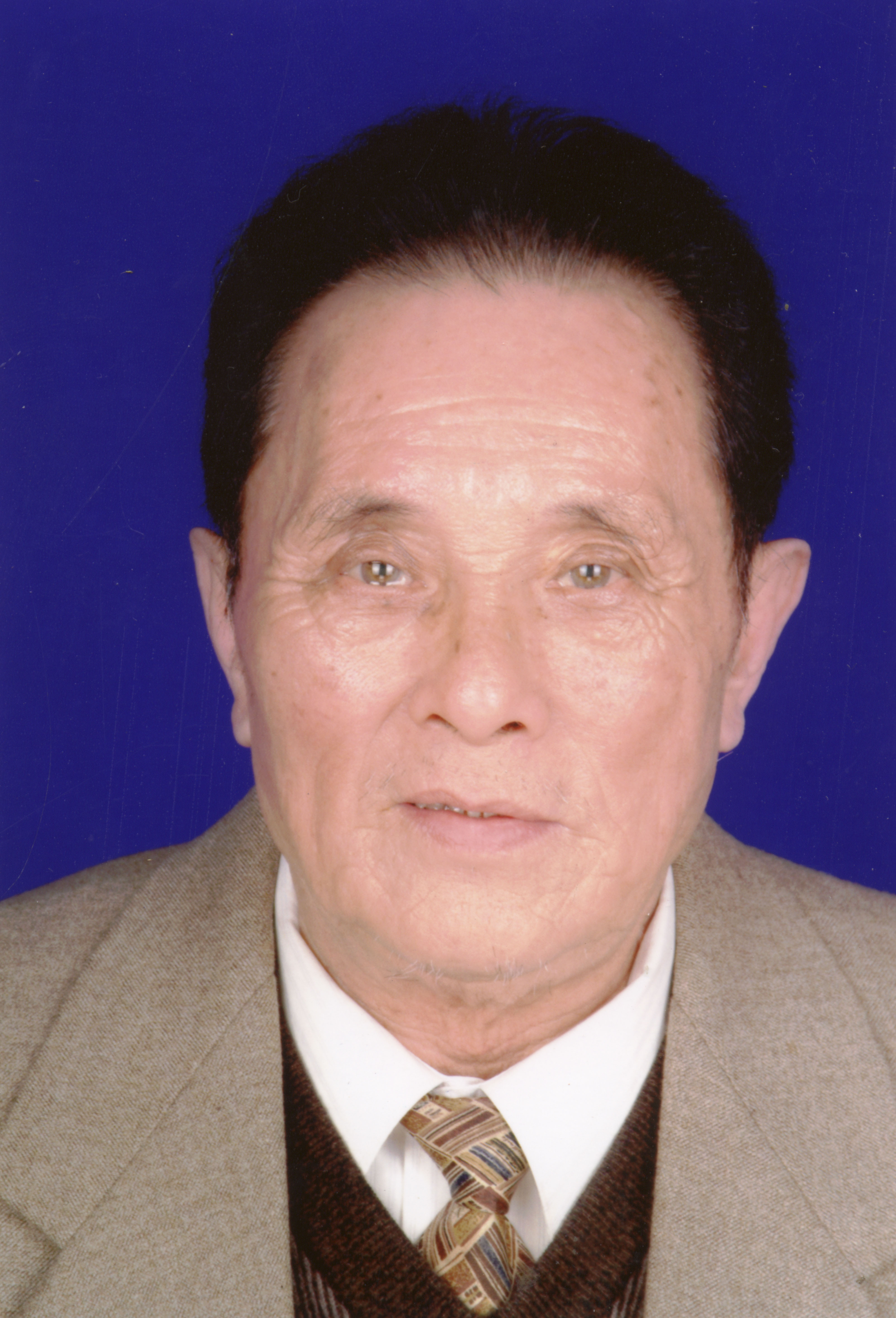 王励志