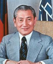 赵耀东