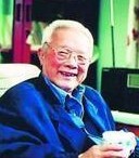 胡绩伟
