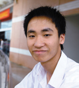 李明斌