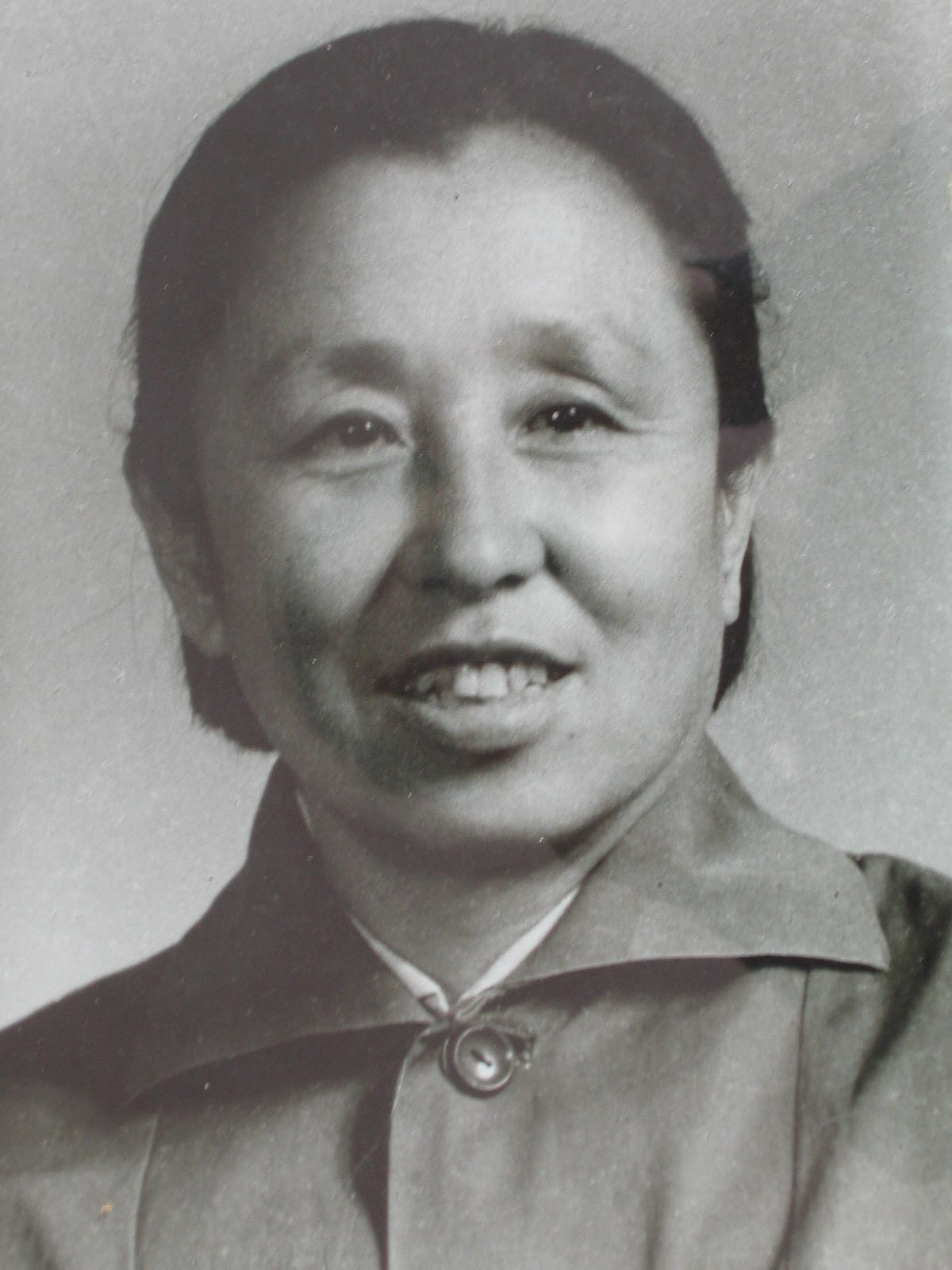罗敏