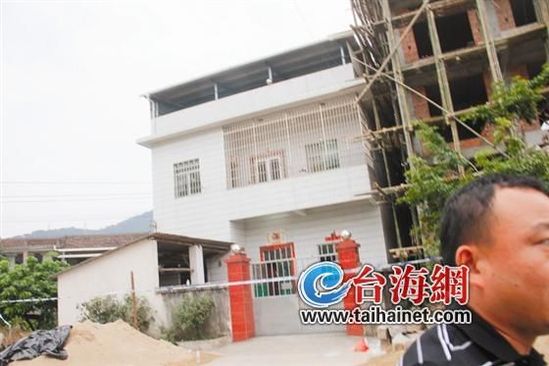 福建漳州祖孙三口被杀害 凶手留血书割腕