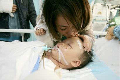 一岁女童脑死亡捐献器官 肝脏将救助11个月大女婴
