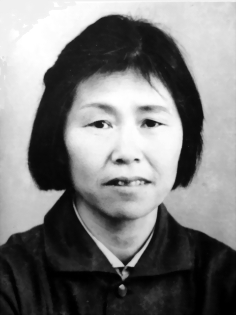 李光英