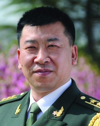 王昊然
