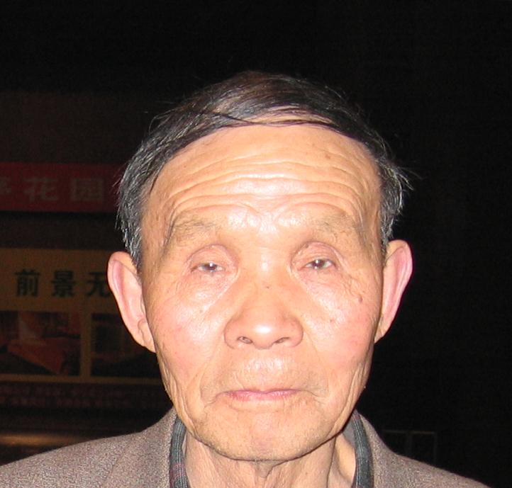 谭龙华