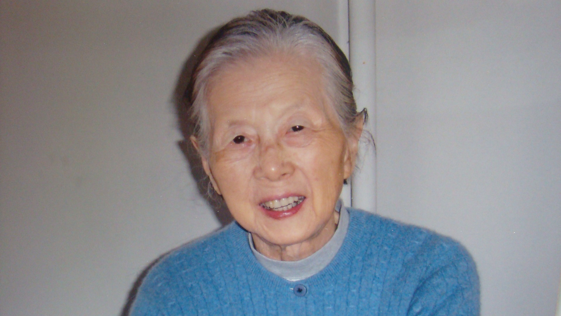闻云裳