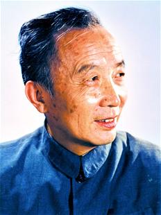 田英