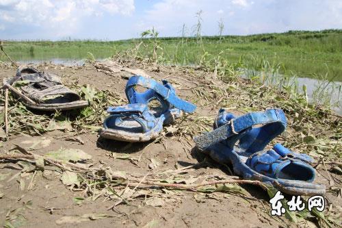哈尔滨8名男孩村中深水坑戏水 3人溺水身亡