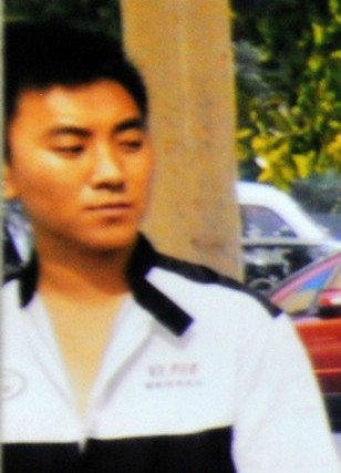 谭俊