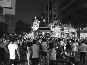 酒店火灾 女游客称好在死的是司机和导游