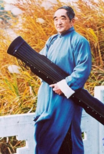 梅曰强
