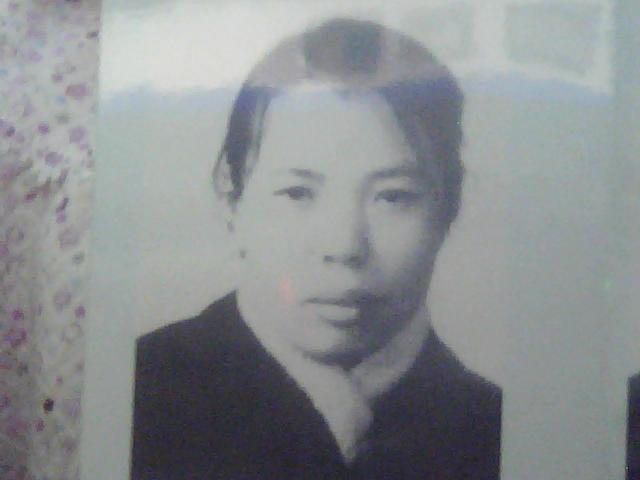 汤英
