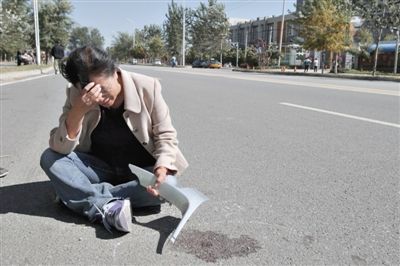 醉驾司机校门前撞飞高三女生40米致死