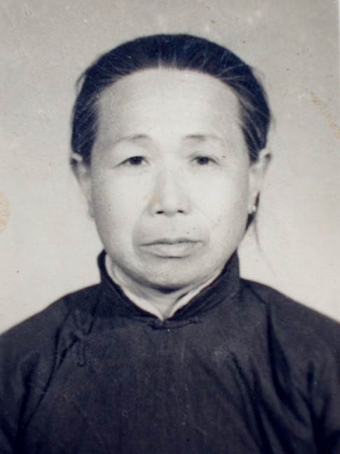 黄丕玉