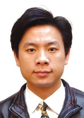 凌励驭风