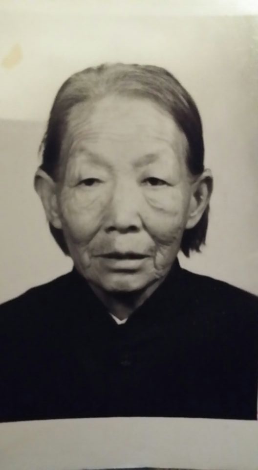 闵志英