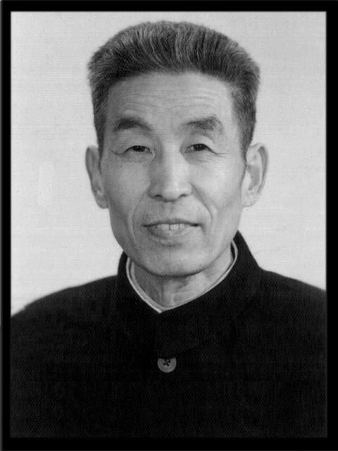 喻纬平