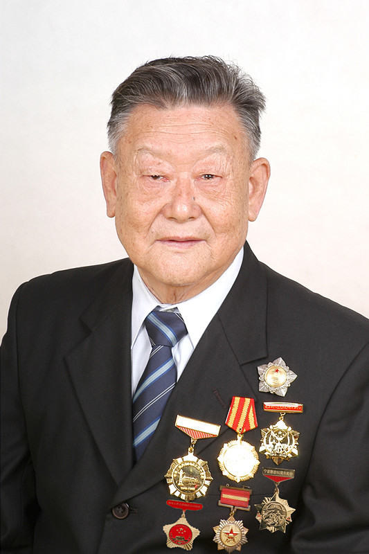 梁根生