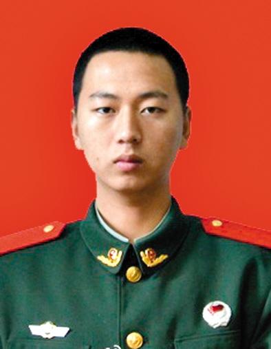 上海90后消防战士刘杰