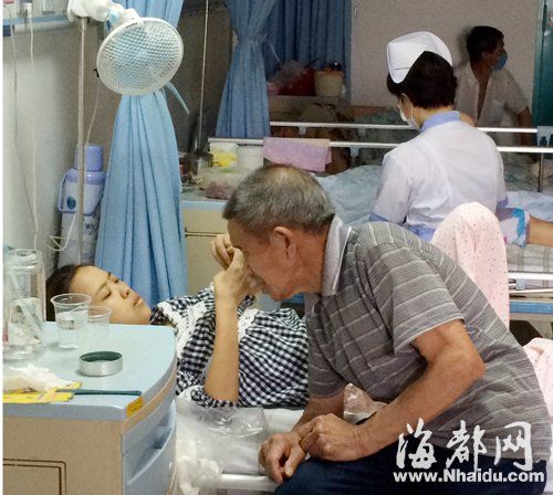 18岁白血病少女怕拖累养父曾经割腕自杀