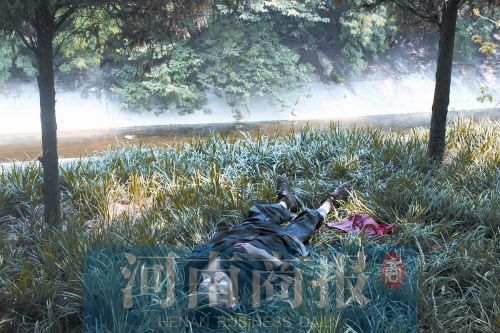 男子工作20年买不起房割腕自杀称压力太大