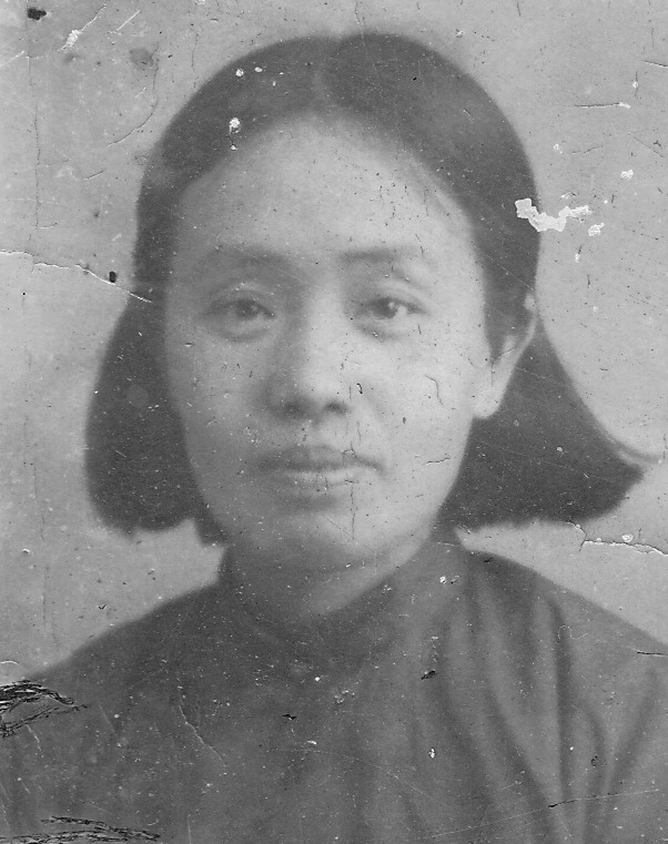 梁秉伦
