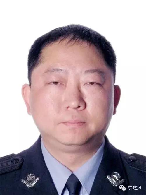 王文利