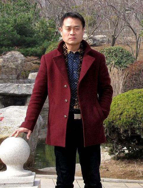 满崇伟