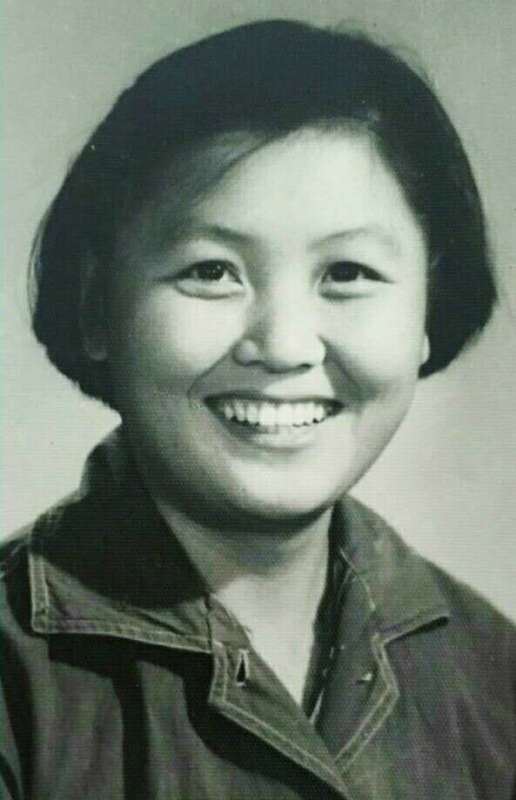 杨忠巳