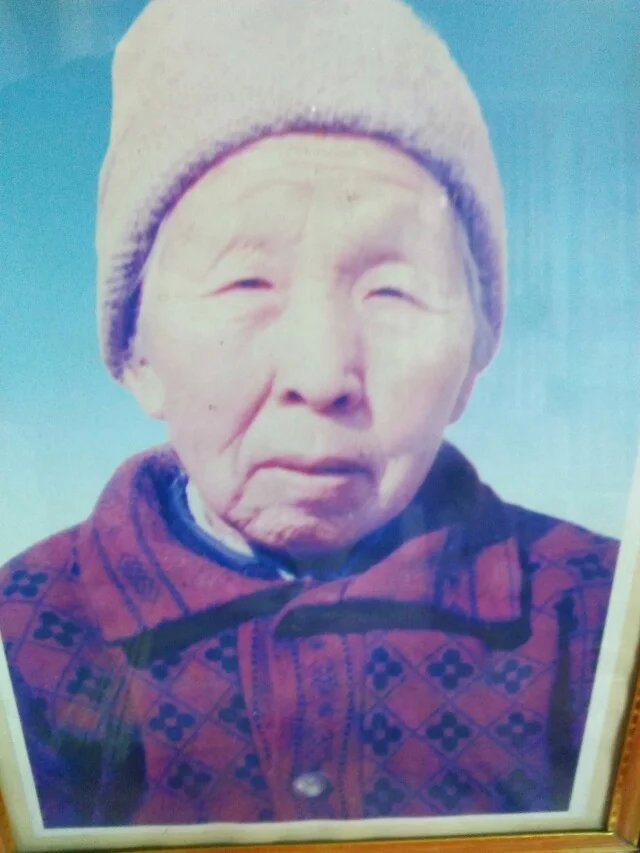 白月亲
