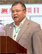 黄大年