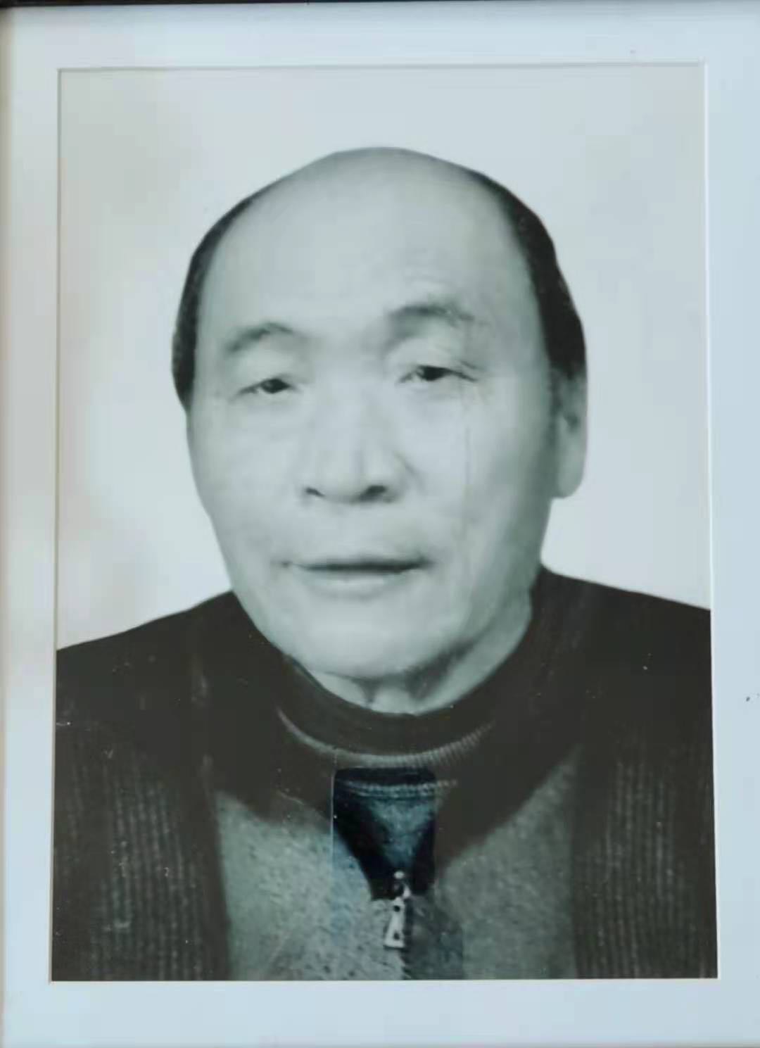 郭献彤