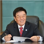 徐镜人