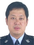 杨亮