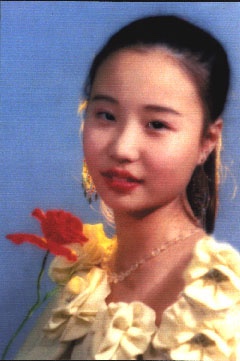 谭菲