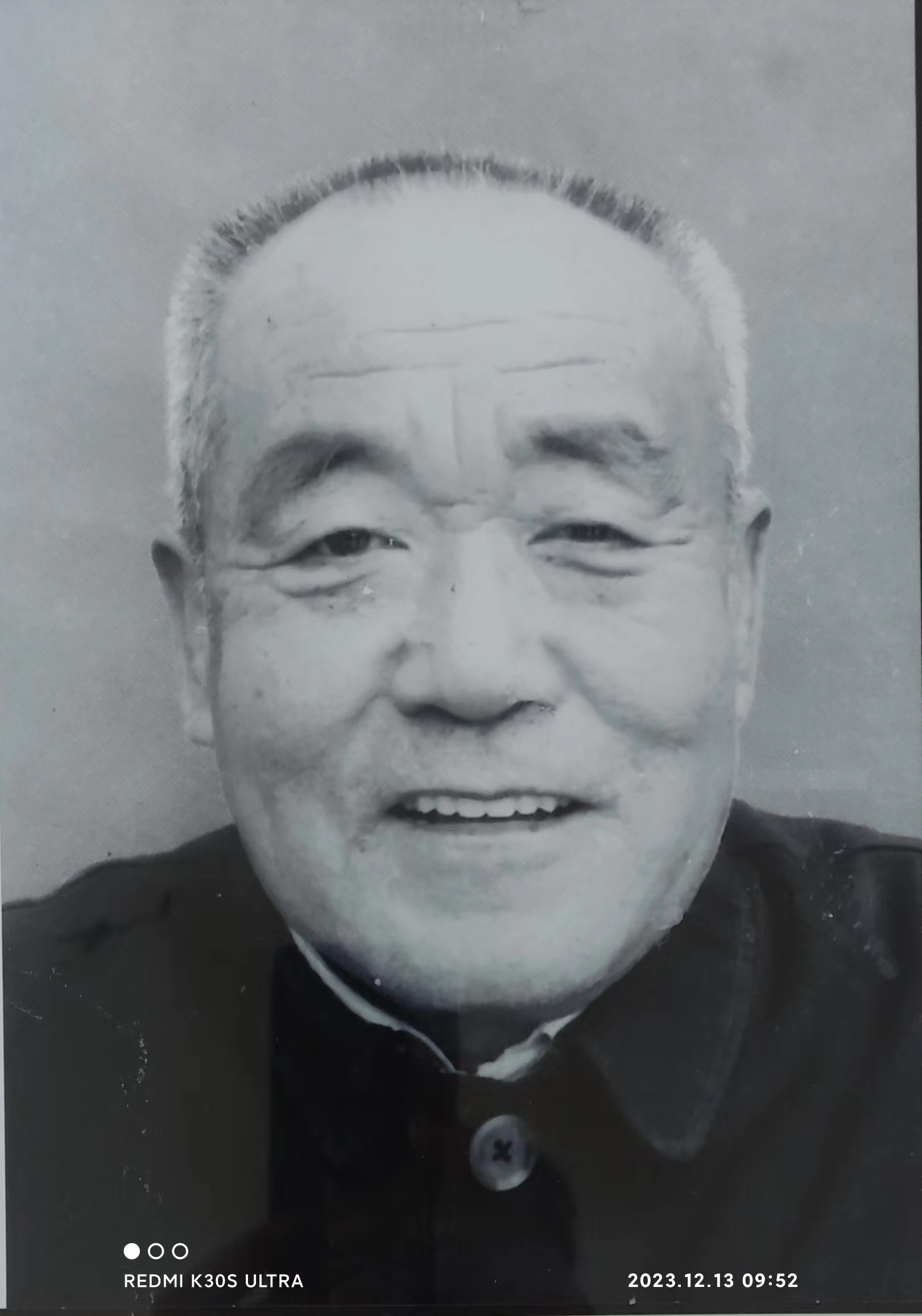 胡振国