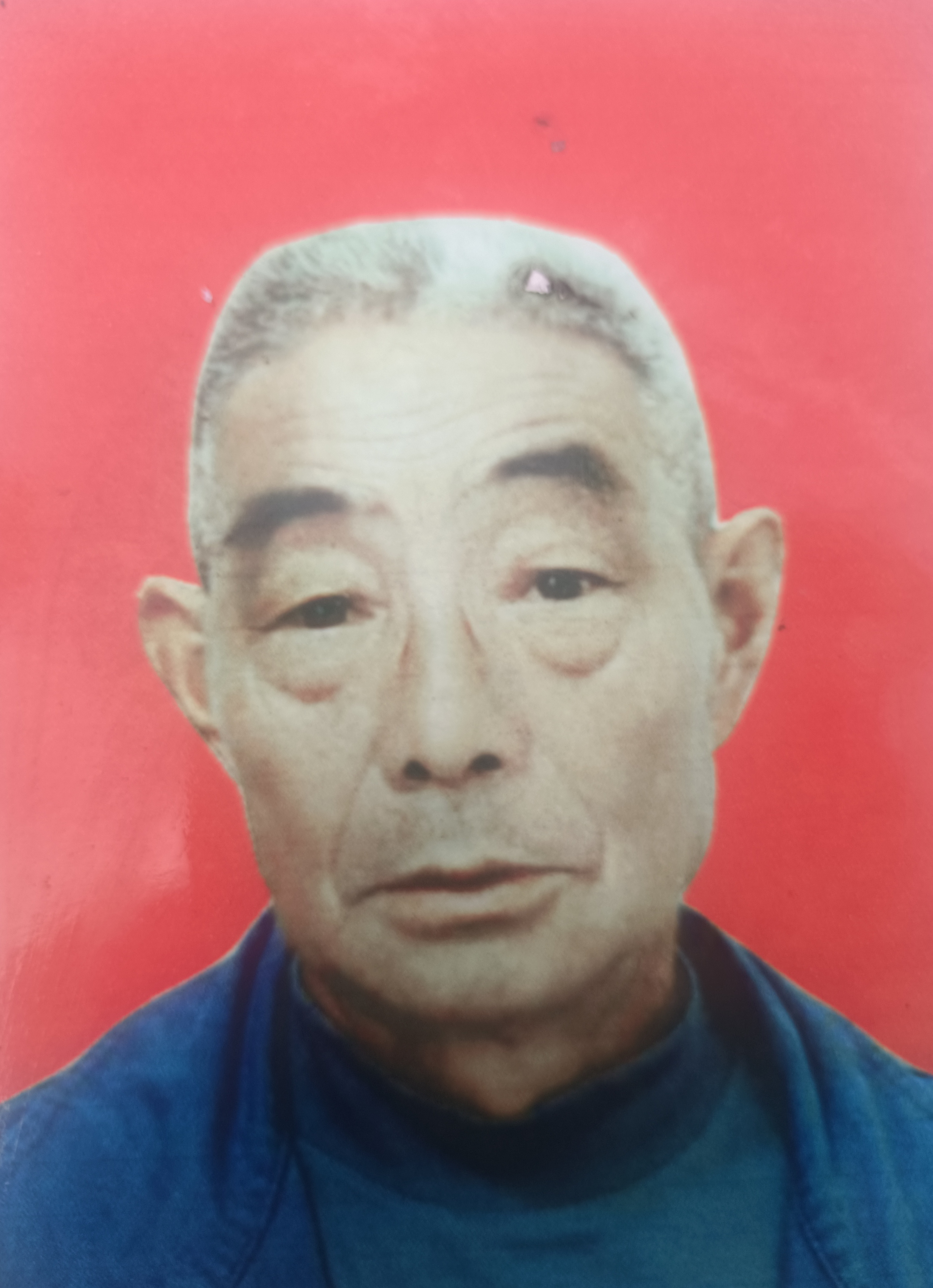 何培前