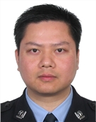 广东省韶关市公安局曲江分局交通警察大队一中队中队长、二级警长徐奇琦