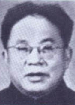 李平心