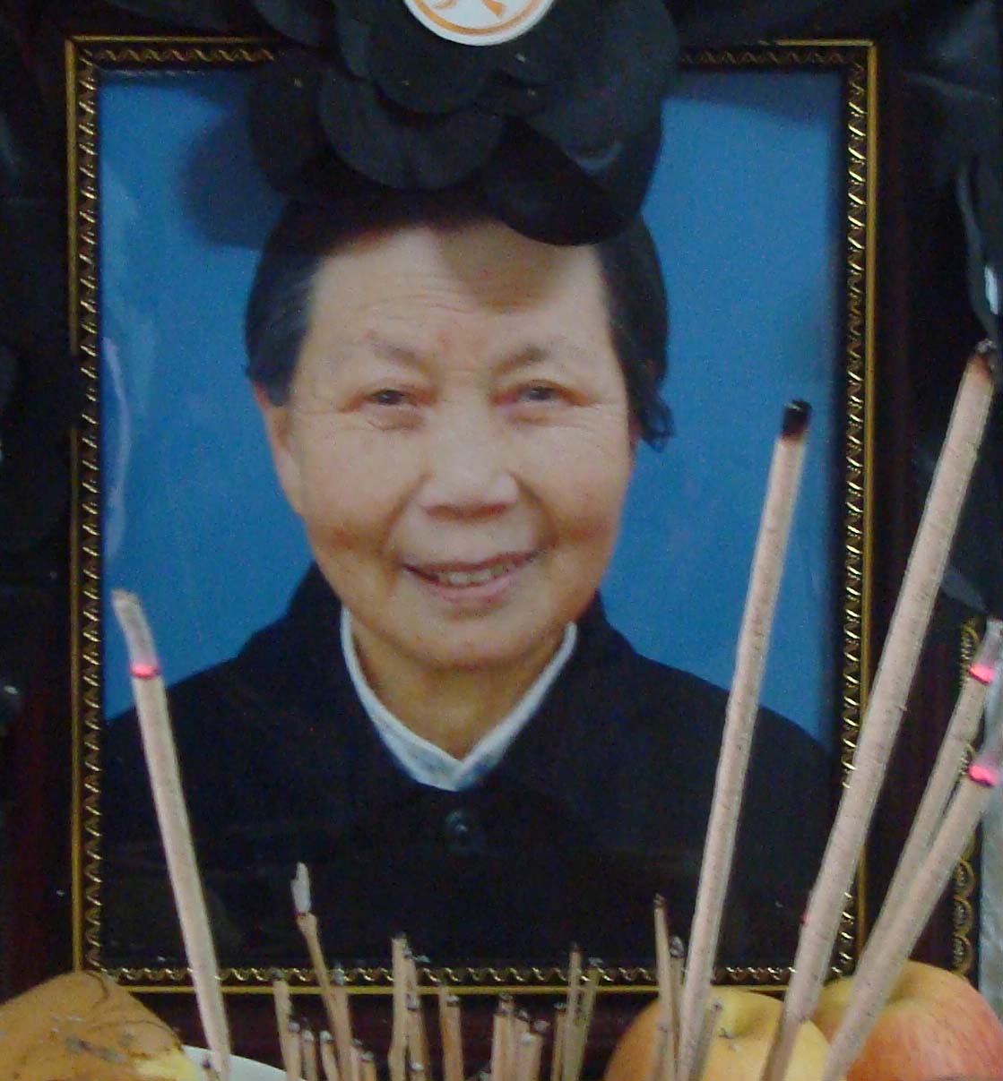 聂非姣