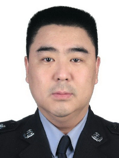 许岩伟