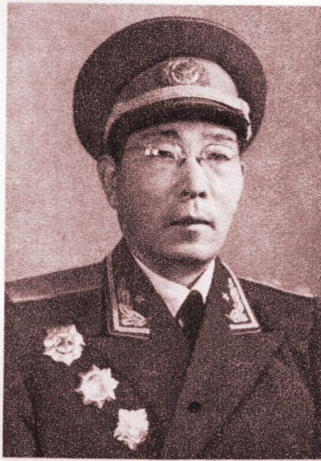 阎捷三