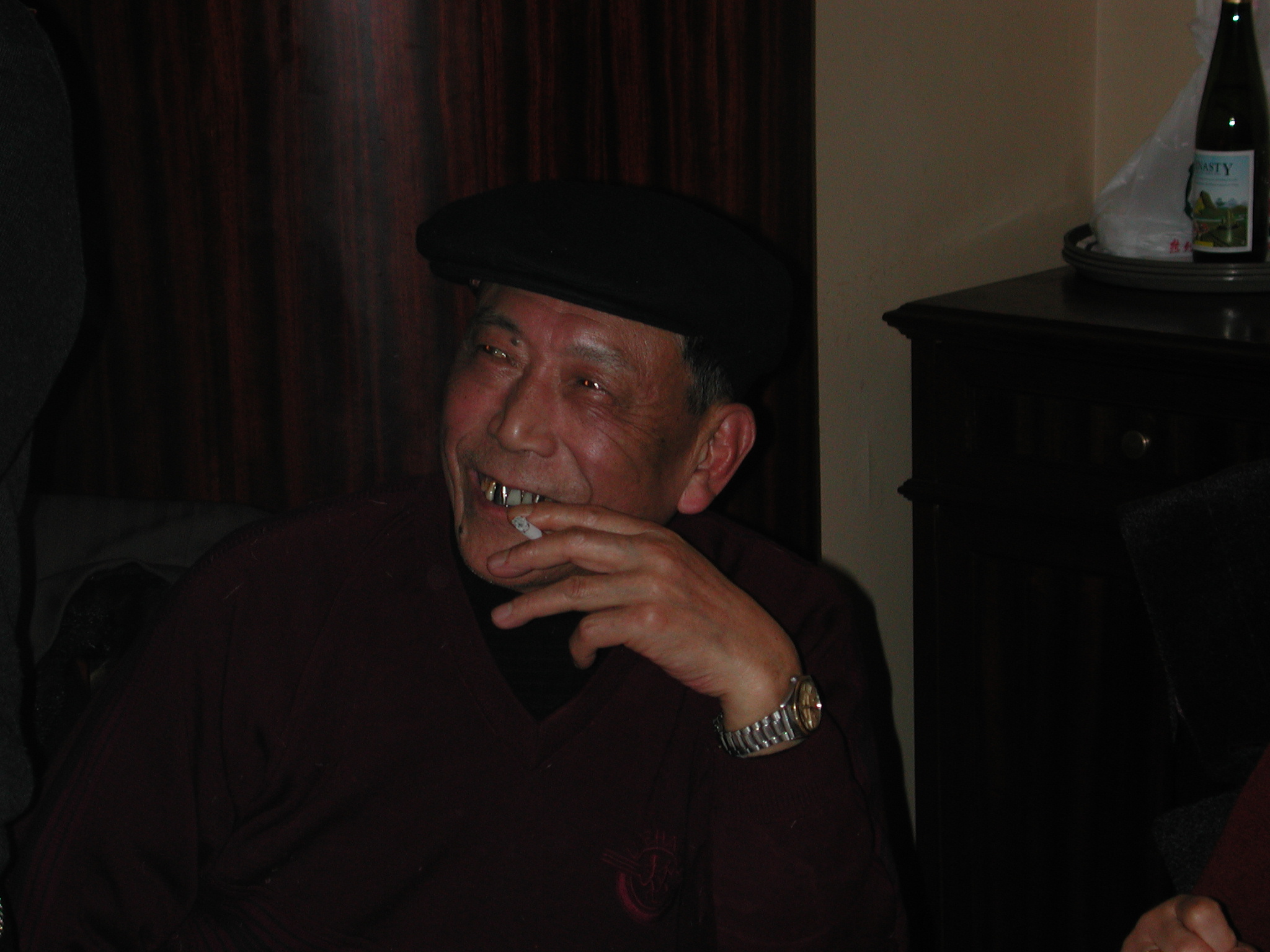 万伯平