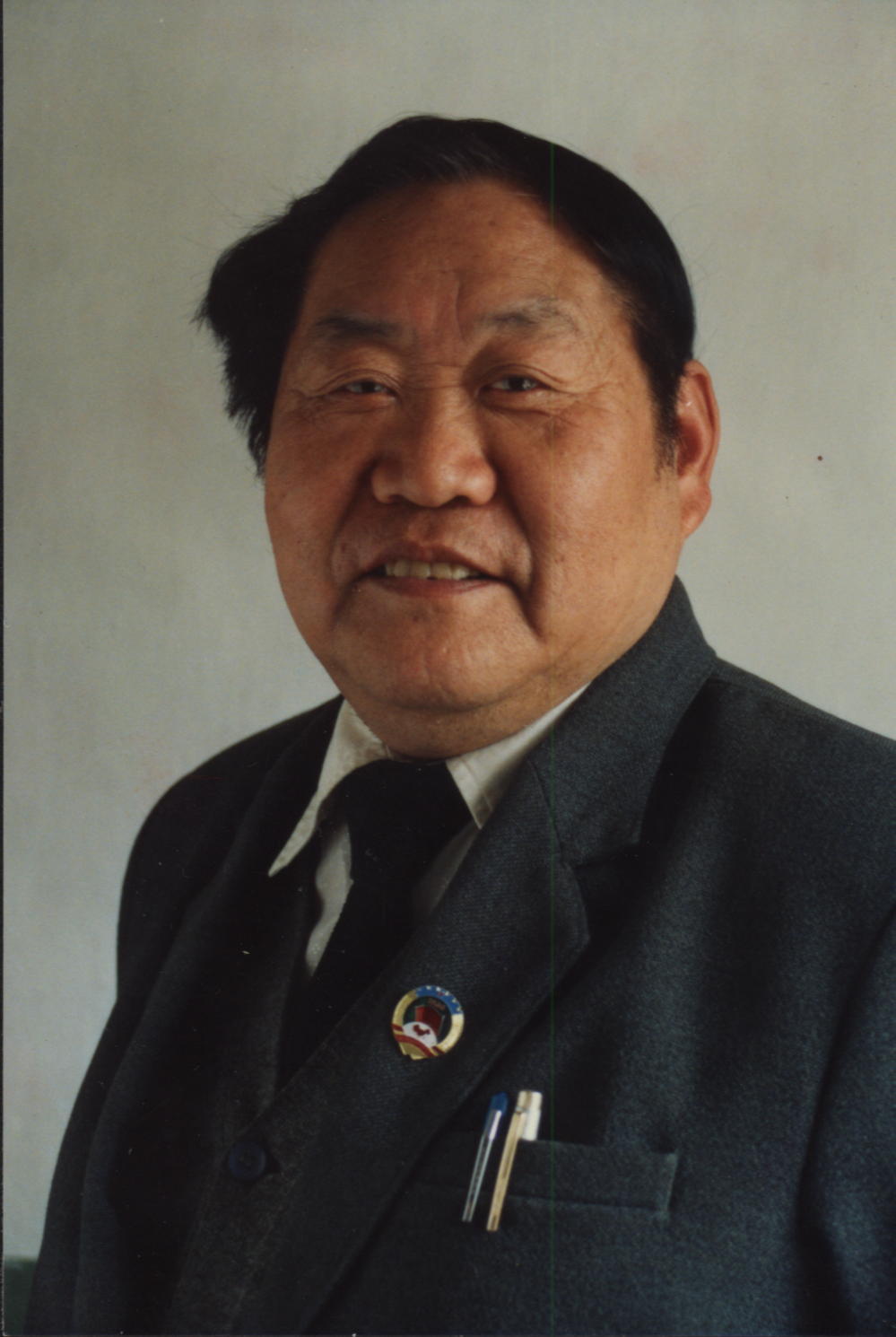 梁发章