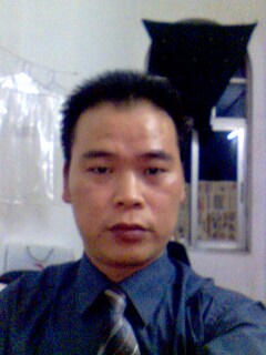 尤培成