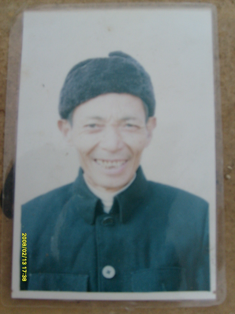 李光富